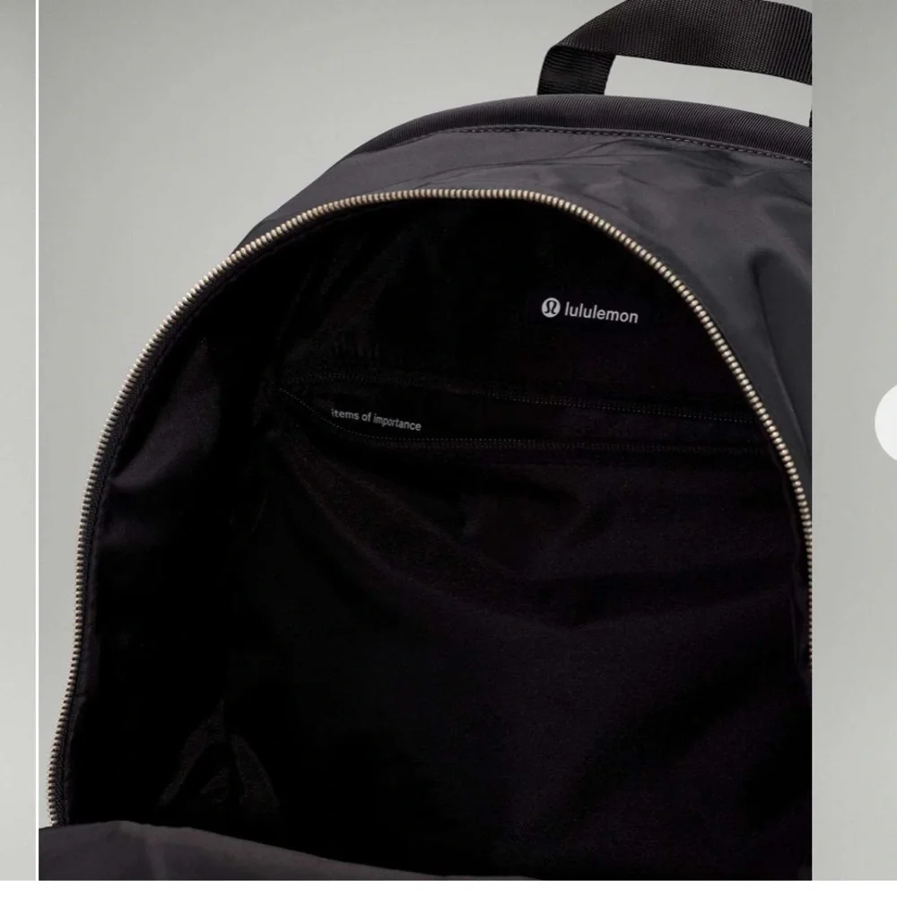 lululemon athletica Black Urban Backpack-17L‎